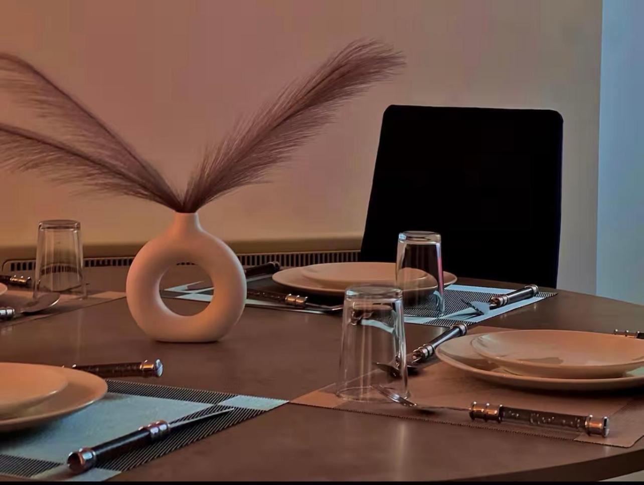 Penthouse Gem, Central, Scenic Views, Stylish, Modern, City Centre 2Br シェフィールド エクステリア 写真